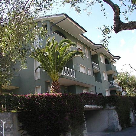 Residenza Il Poggio San Bartolomeo Al Mare Exterior foto