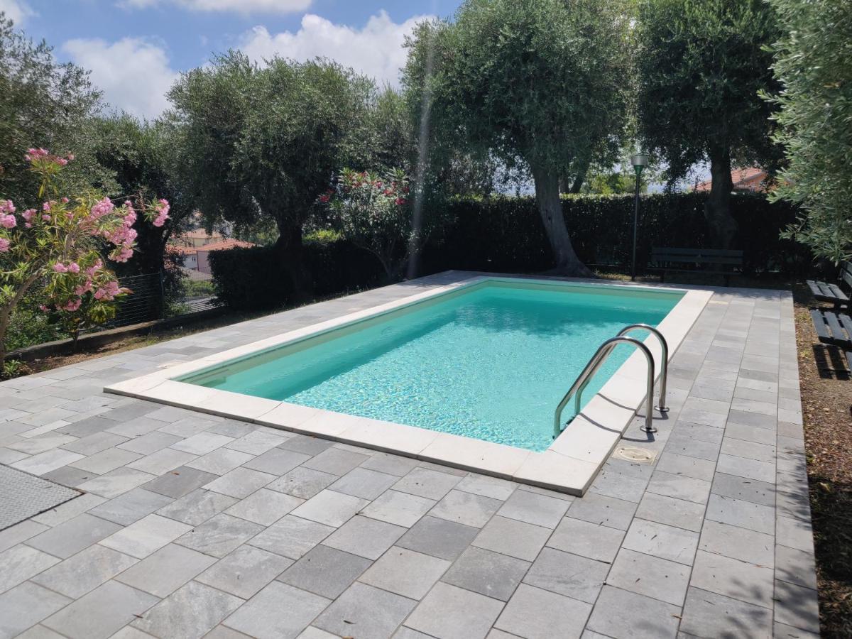 Residenza Il Poggio San Bartolomeo Al Mare Exterior foto